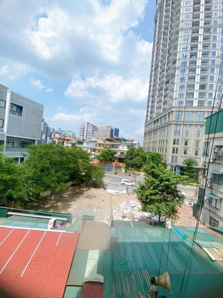 Căn hộ cho thuê Ngõ 157 Chùa Láng 65m² giá 7,5 triệu - Full nội thất tiện ích!