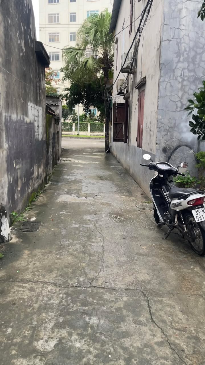 Đất nền trung tâm TP Hoa Lư 92m² giá chỉ 4 tỷ - Ô tô đỗ cửa, tiện ích đầy đủ!