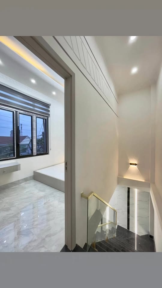 Nhà 1 trệt 1 lầu tại Cần Thơ 74m² giá 2 tỷ - Full nội thất, sẵn sàng vào ở!