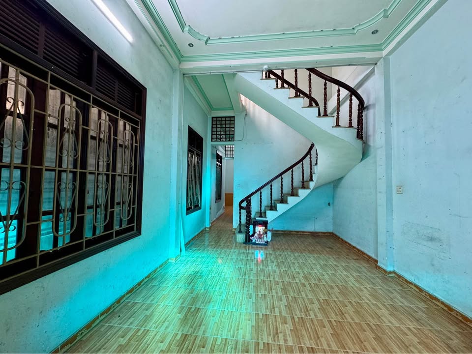 Nhà 2 tầng mặt tiền Phan Đình Giót, 87m² giá 5 tỷ - Đầu tư sinh lời tuyệt vời!