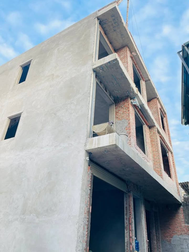 Nhà 3 tầng Trần Hưng Đạo, Thái Bình 50m² giá 1.9 tỷ - Khu sầm uất, tiện nghi!