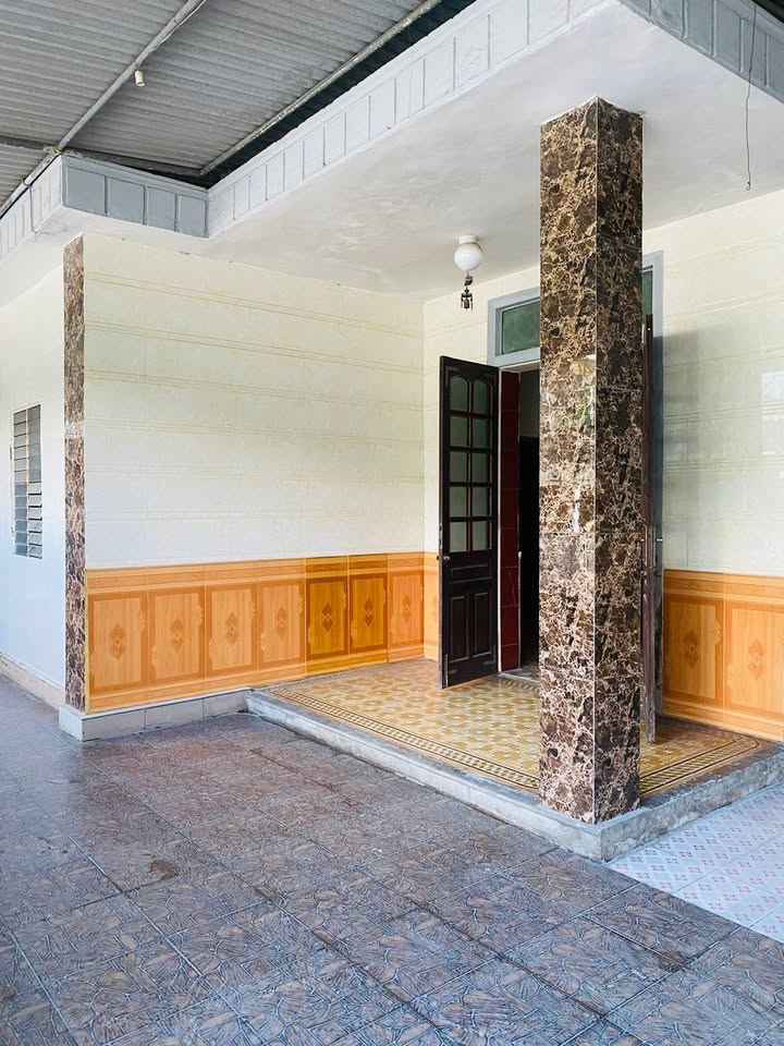 Nhà cho thuê tại đường Phan Sỹ Thục, TP Vinh 140m² chỉ 5 triệu - Không ngập nước, sân rộng rãi!