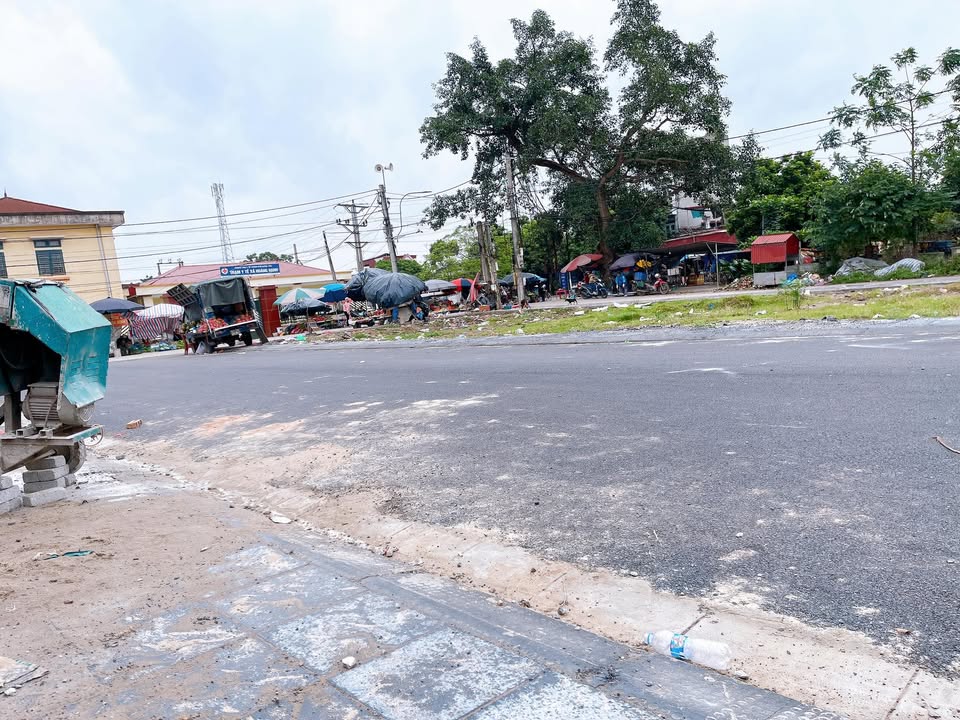 FrontHouse Hồng Châu 21m² - Mặt tiền đường chợ, cơ hội đầu tư hấp dẫn!