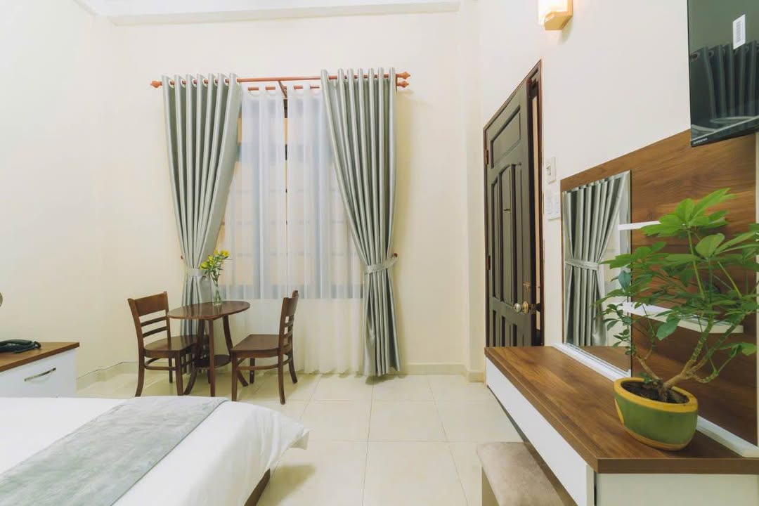 Khách sạn cho thuê 17 phòng mặt tiền Bùi Thị Xuân - Đà Lạt chỉ 50 triệu/tháng!