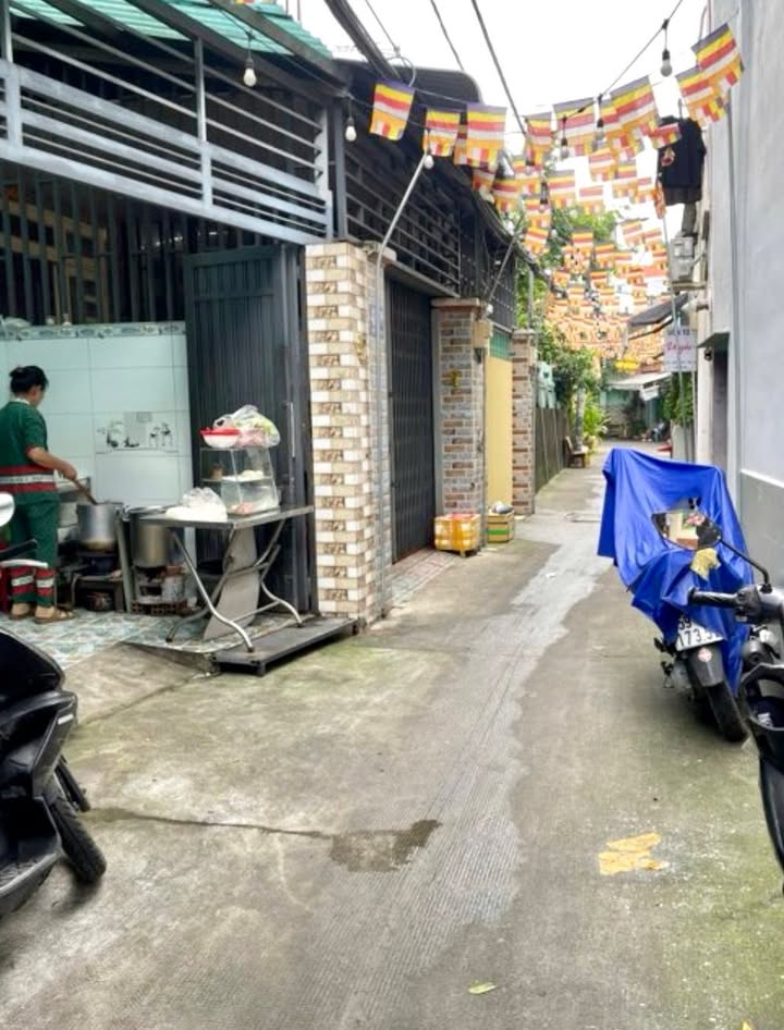 Nhà phố Nguyễn Văn Luông, Quận 6, 48.75m² giá 5 tỷ - Hẻm thông, gần trường học!