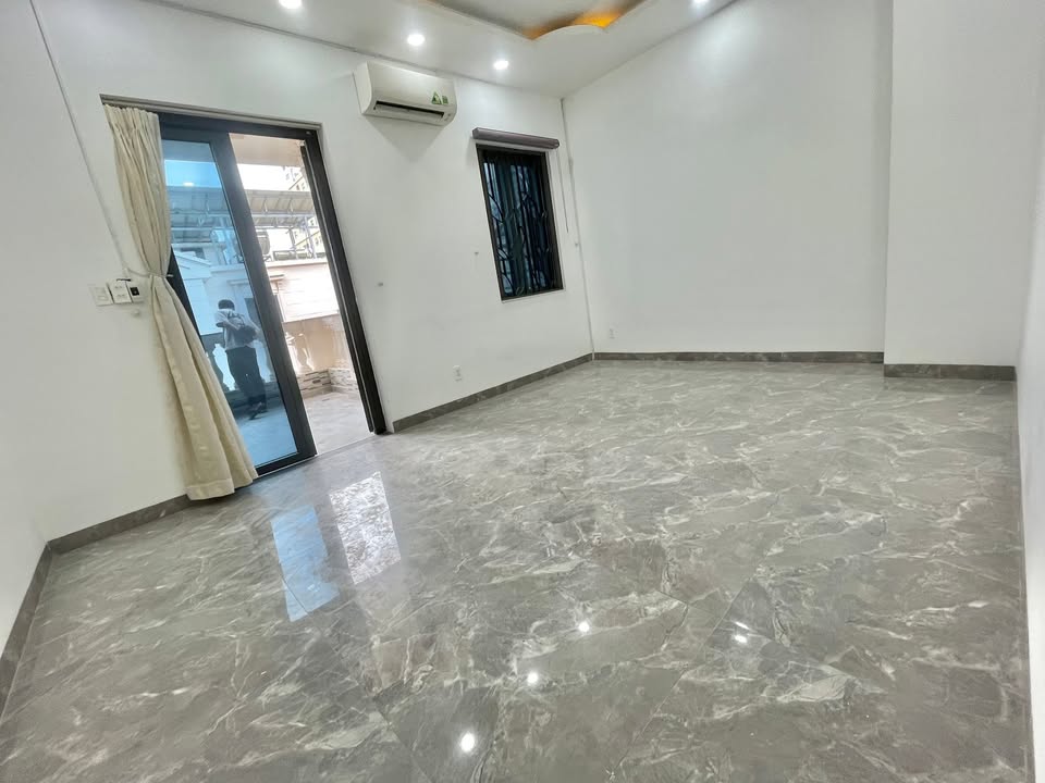 Cho thuê mặt bằng 100m² tại Cityland Gò Vấp giá chỉ 13 triệu - Phù hợp kinh doanh ngay!