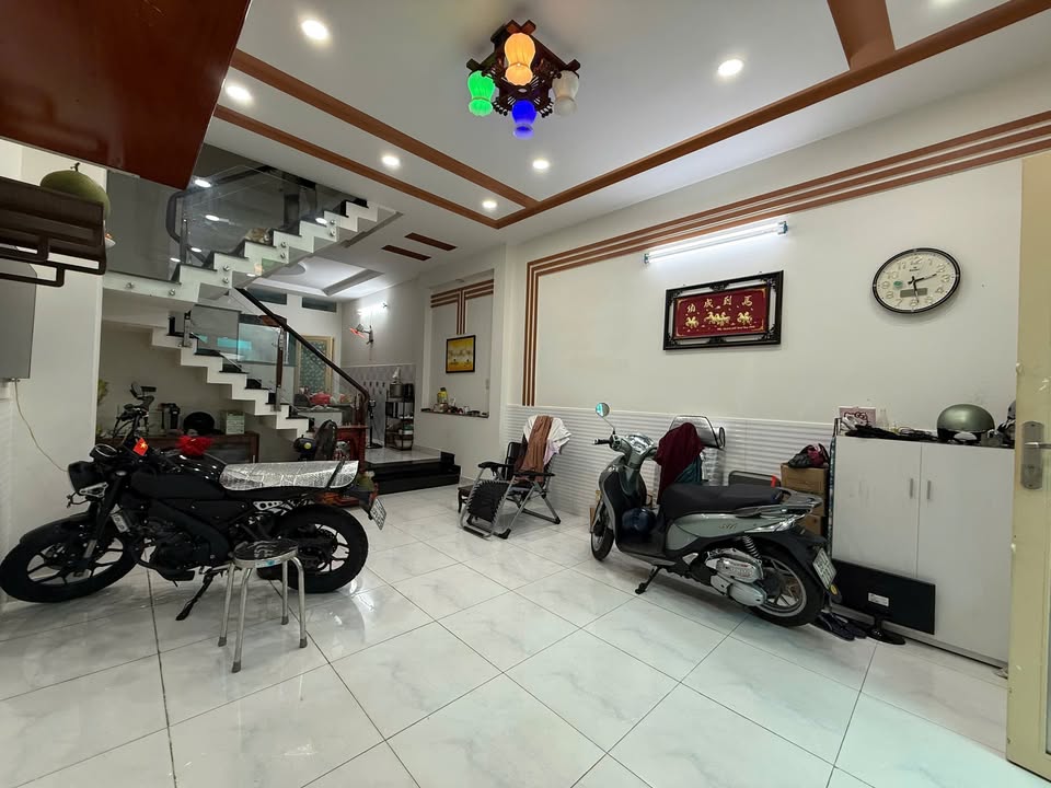 Nhà đẹp Kinh Dương Vương 58m² giá 6.8 tỷ - Dọn vào ở ngay!