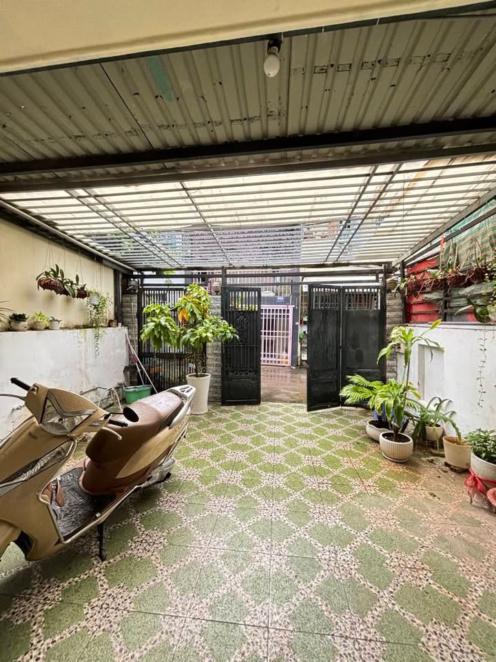 Nhà mặt tiền Hiệp Bình Chánh 150m² giá 12.5 tỷ - Đối diện Gigamall, cơ hội đầu tư hiếm có!