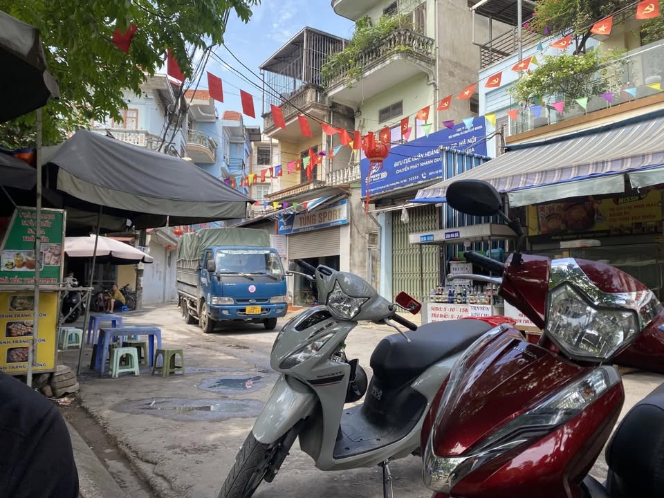 Đất Hoàng Liệt 50m² giá 8.3 tỷ - Gần hồ, thuận tiện xây dựng!