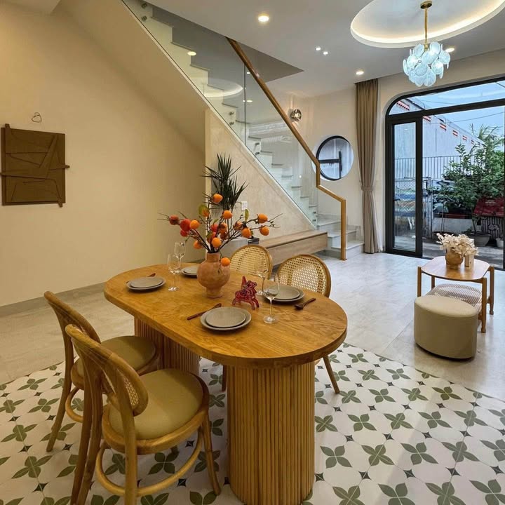 Nhà Phúc Diễn, Bắc Từ Liêm 40.5m² giá 6 tỷ - Full nội thất, tiện ích đầy đủ!