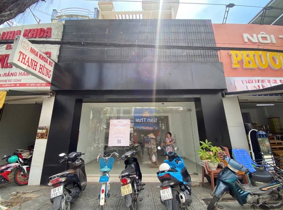 Nhà mặt tiền cho thuê đường Nguyễn Trung Trực, Rạch Giá 135m² giá 30 triệu - Vị trí đắc địa kinh doanh!