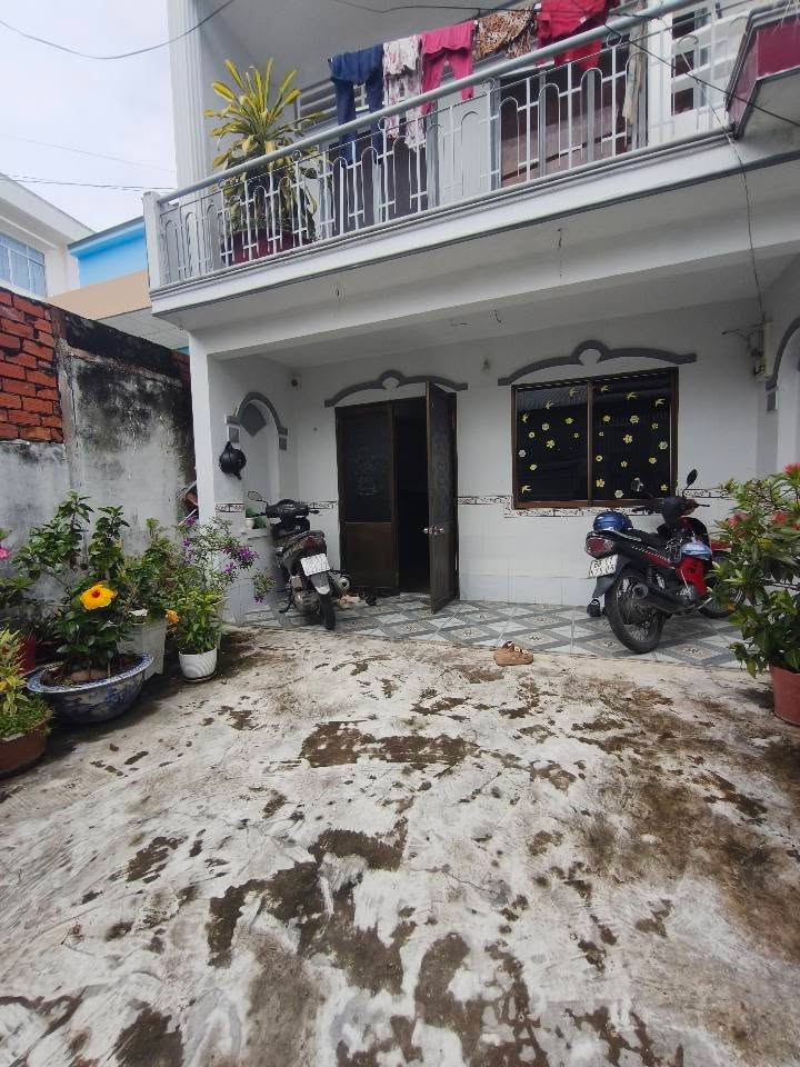 Nhà 1 Trệt 1 Gác Gỗ Rạch Giá 98.56m² giá 1.3 tỷ - Sẵn sàng vào ở!