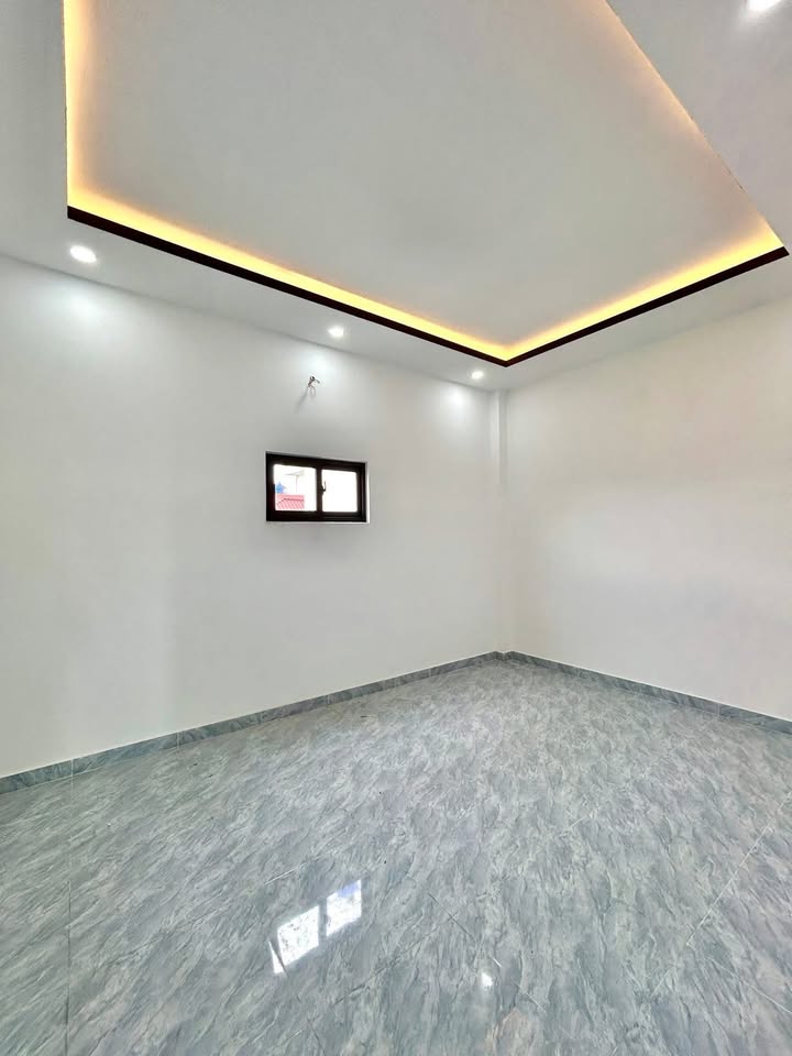 Nhà bán gấp tại thị trấn Cần Giuộc 140m² giá 2.75 tỷ - Không thể bỏ lỡ!