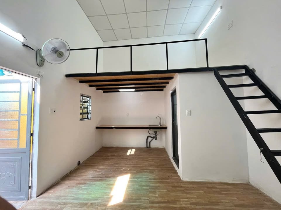 Phòng trọ 15m² đường Nguyễn Duy Trinh, Q2 - An ninh tốt, giá chỉ 3.5 triệu!