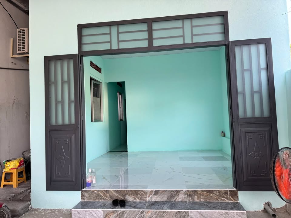 Nhà nguyên căn cho thuê tại đường Dân Sinh, Nha Trang 2PN chỉ 3 triệu/tháng - Nhà mới xây!