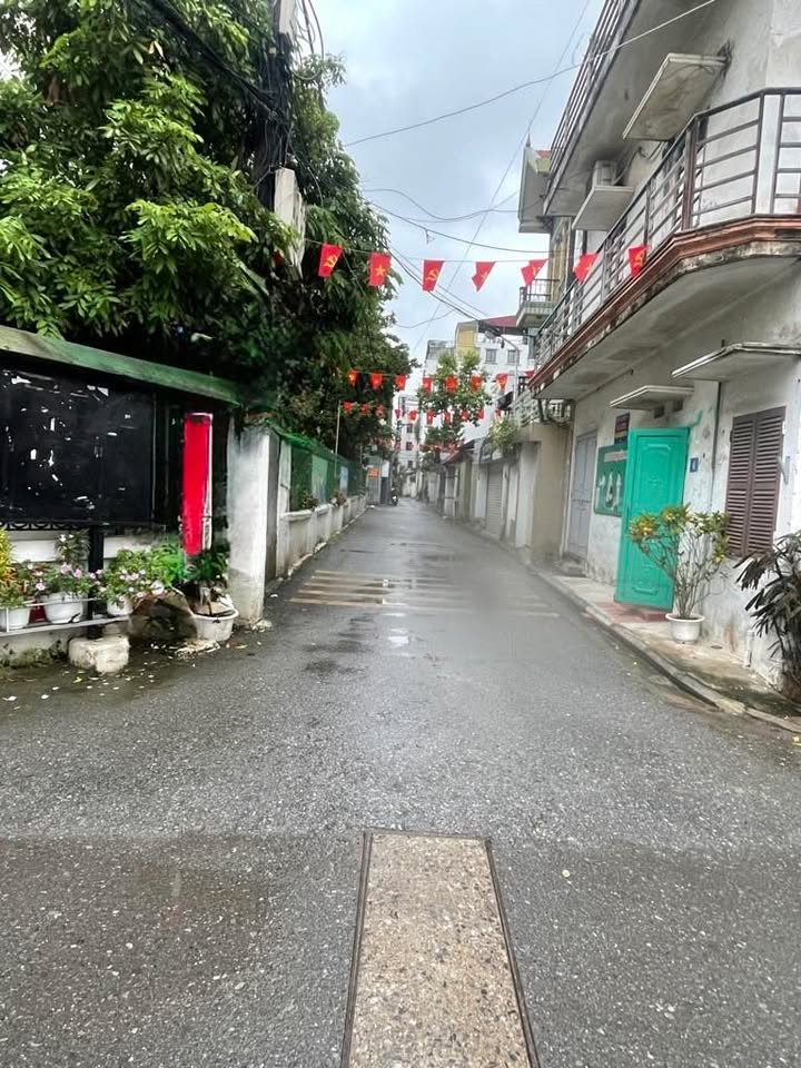 Đất nền Việt Hưng Long Biên 60m² giá 9 tỷ - Đường ô tô thông thoáng, sổ đỏ chính chủ!