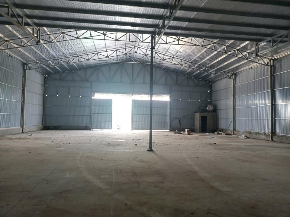 Xưởng sản xuất cho thuê tại Vạn Phúc, Thanh Trì 700m² - Giá chỉ 30 triệu/tháng!