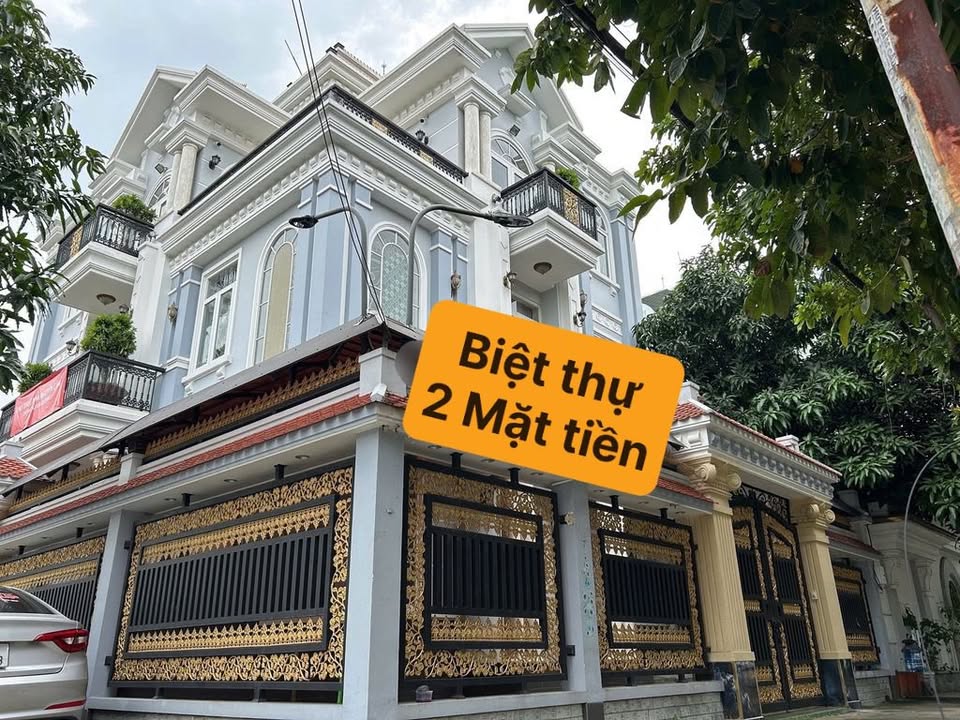 Biệt thự cho thuê tại Bình Tân 250m² - Góc 2 mặt tiền, giá 50 triệu/tháng!