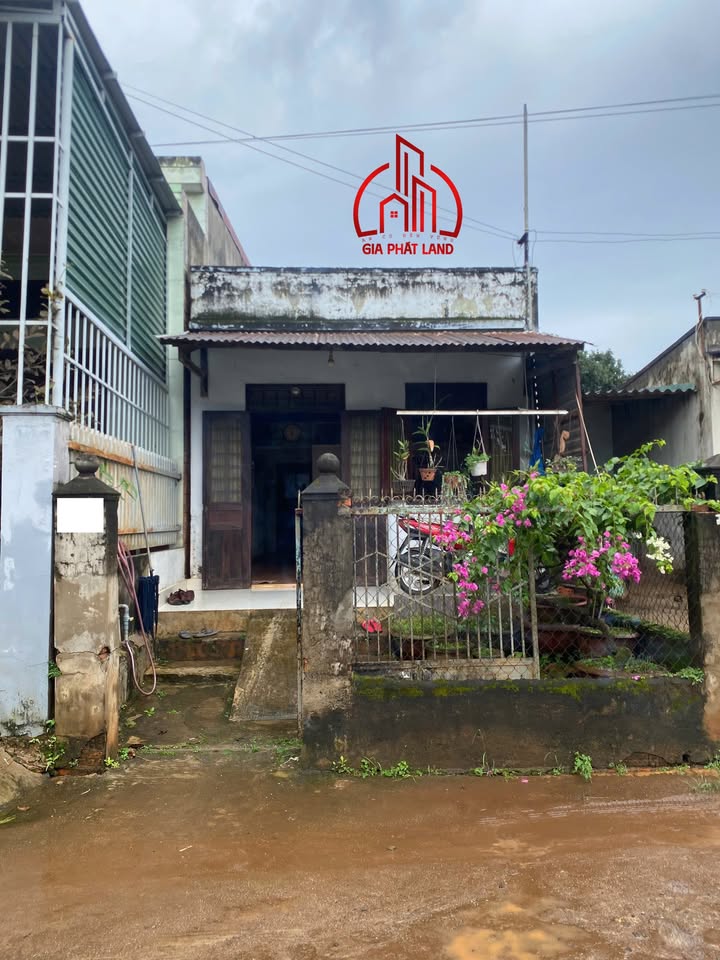 Nhà cấp 4 hẻm 349 Phạm Văn Đồng 84m² giá 1.35 tỷ - Cơ hội đầu tư tuyệt vời!