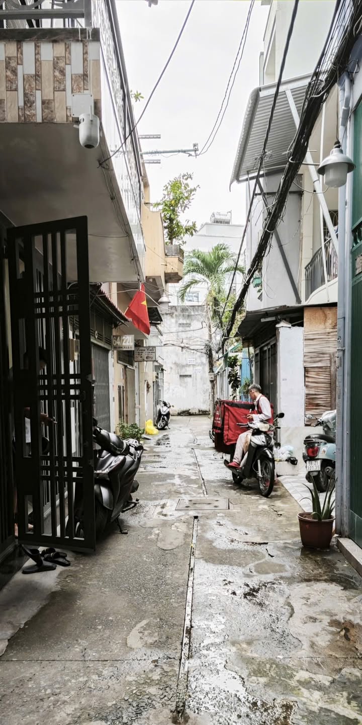 Nhà hẻm 64 Đường Hòa Bình, Quận 11, 29m² giá 4.3 tỷ - Đầu tư sinh lời ngay!