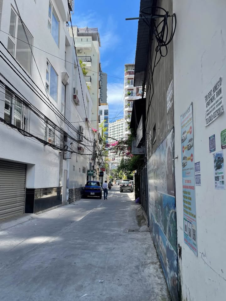 Nhà phố hẻm Tuệ Tĩnh, Nha Trang 46m² giá 7.5 tỷ - Cách biển chỉ vài bước!