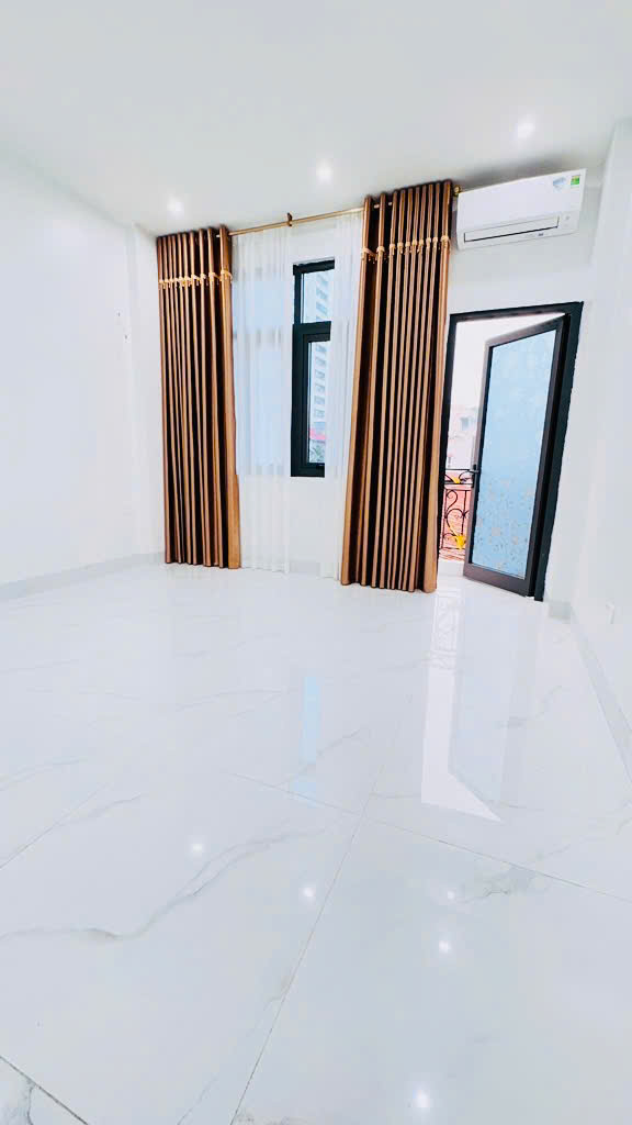 Nhà mặt phố Lương Ngọc Quyến, Thanh Xuân, 70m², giá 18.6 tỷ - Kinh doanh đỉnh cao!