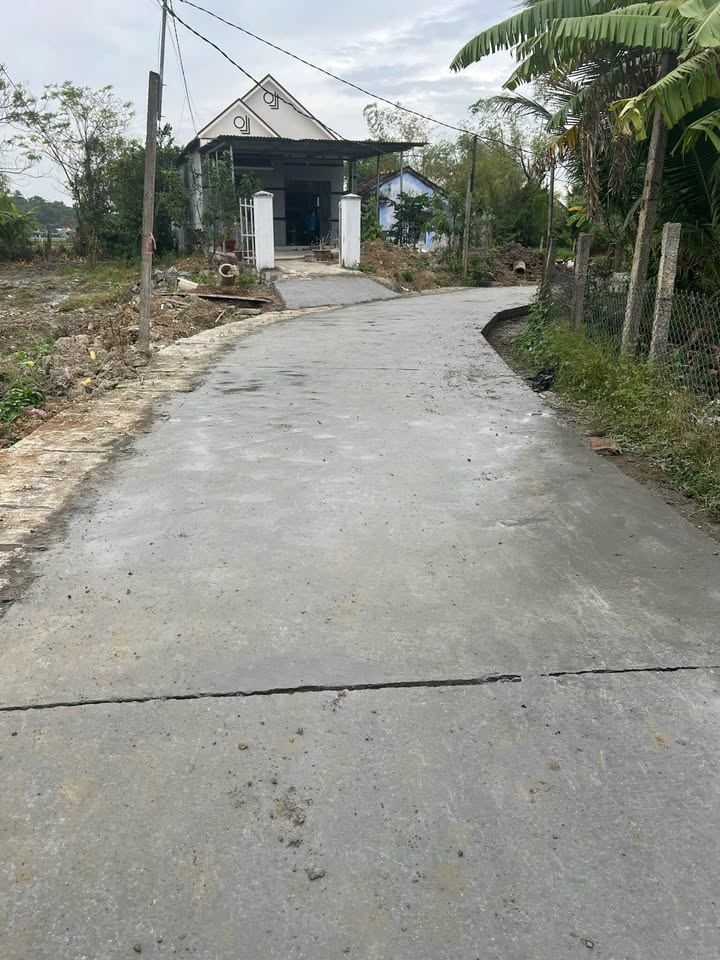 Lô đất Ninh Hà 240m² giá 1 tỷ - Sổ hồng chính chủ, thổ cư 100%!