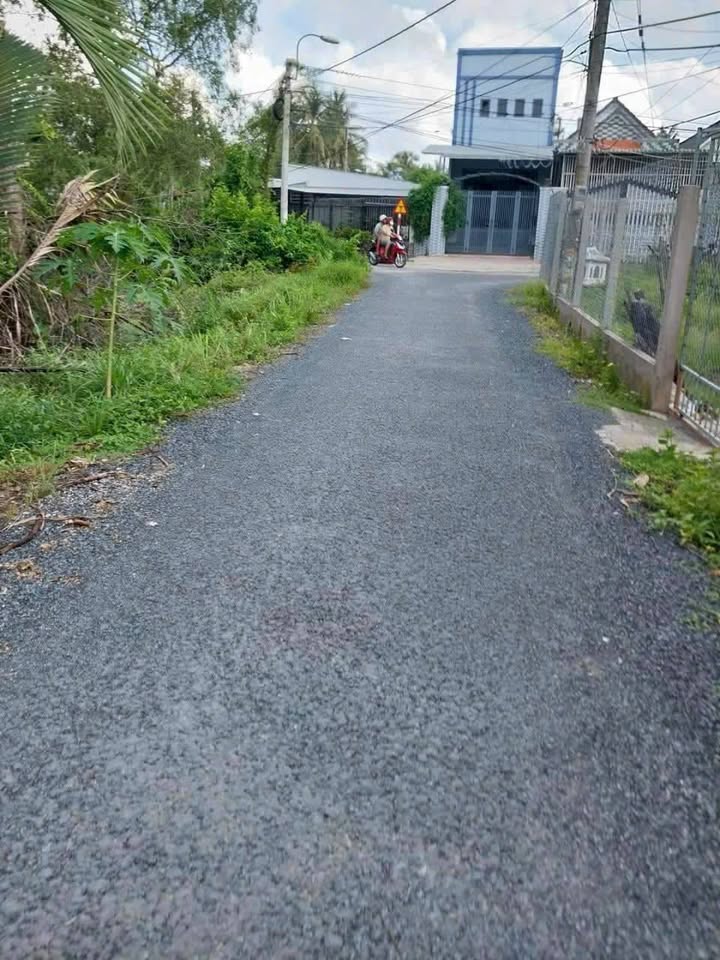 Đất nền thổ cư 121m² tại Long Châu, Vĩnh Long - Hướng Tây, giá 1.45 tỷ!