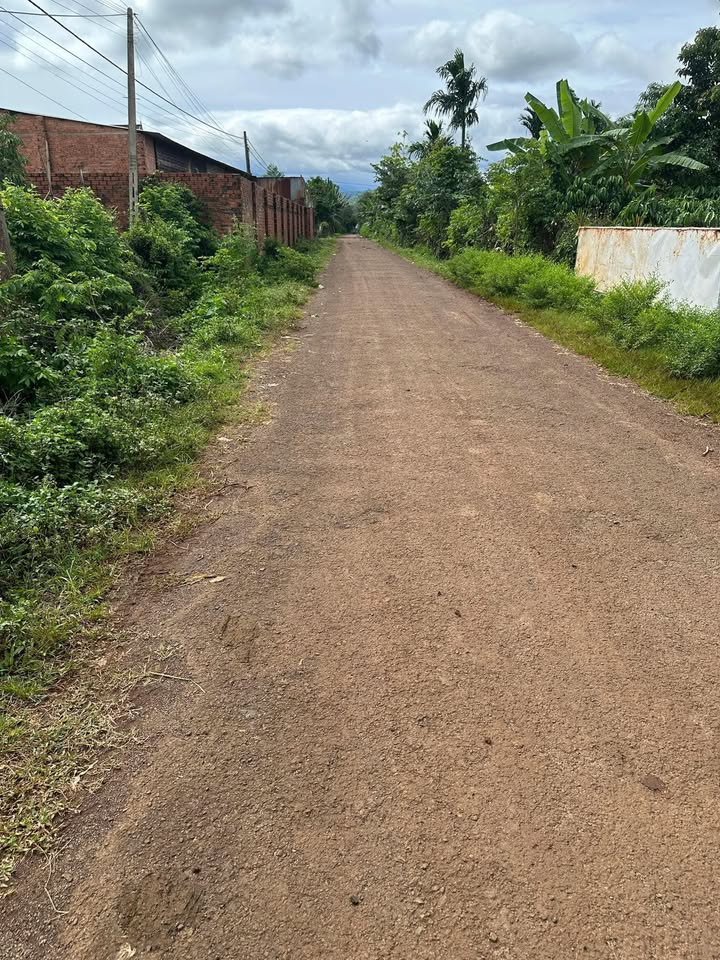 Đất nền 800m² xã Ea Drông Buôn Hồ giá 1.5 tỷ - Đường nhựa rộng rãi