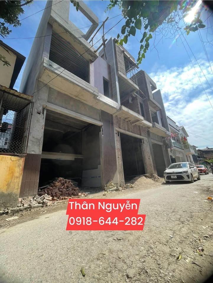 Nhà 3 tầng Phường Quang Trung Thái Nguyên 50m² giá 4 tỷ - Full thổ cư, ô tô tránh thoải mái!