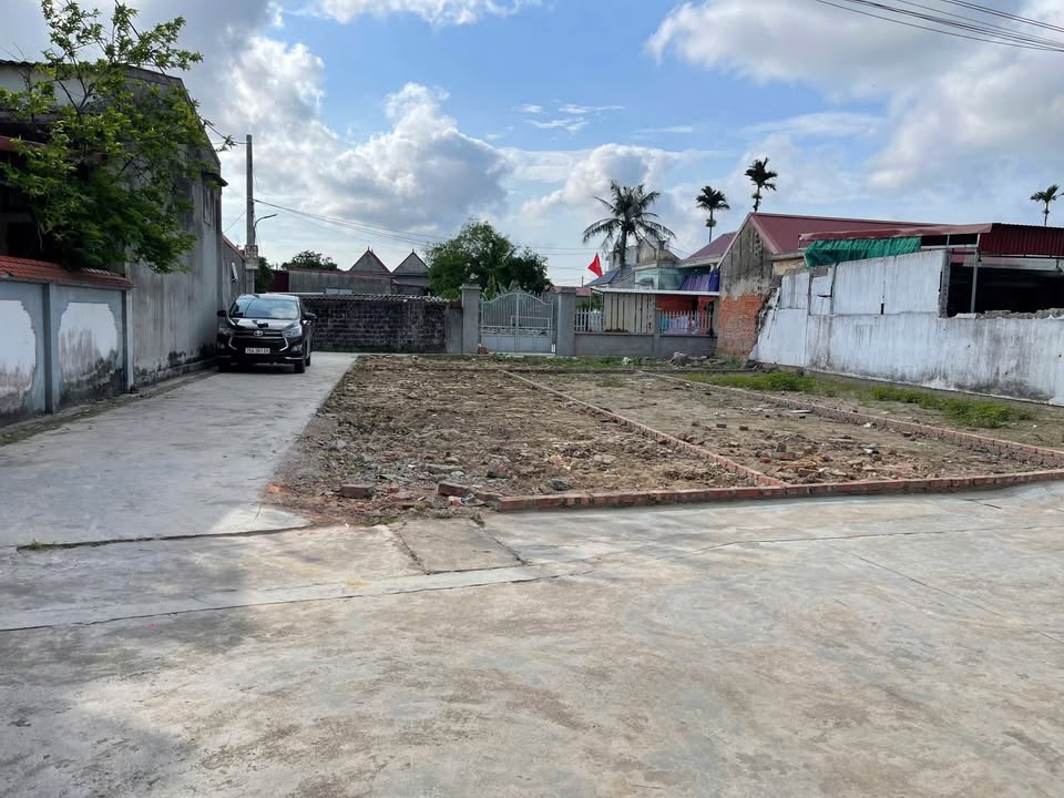 Đất nền Hữu Bằng, Kiến Thụy 65m² chỉ 700 triệu - Lô góc thoáng mát, ô tô vào tận nơi!