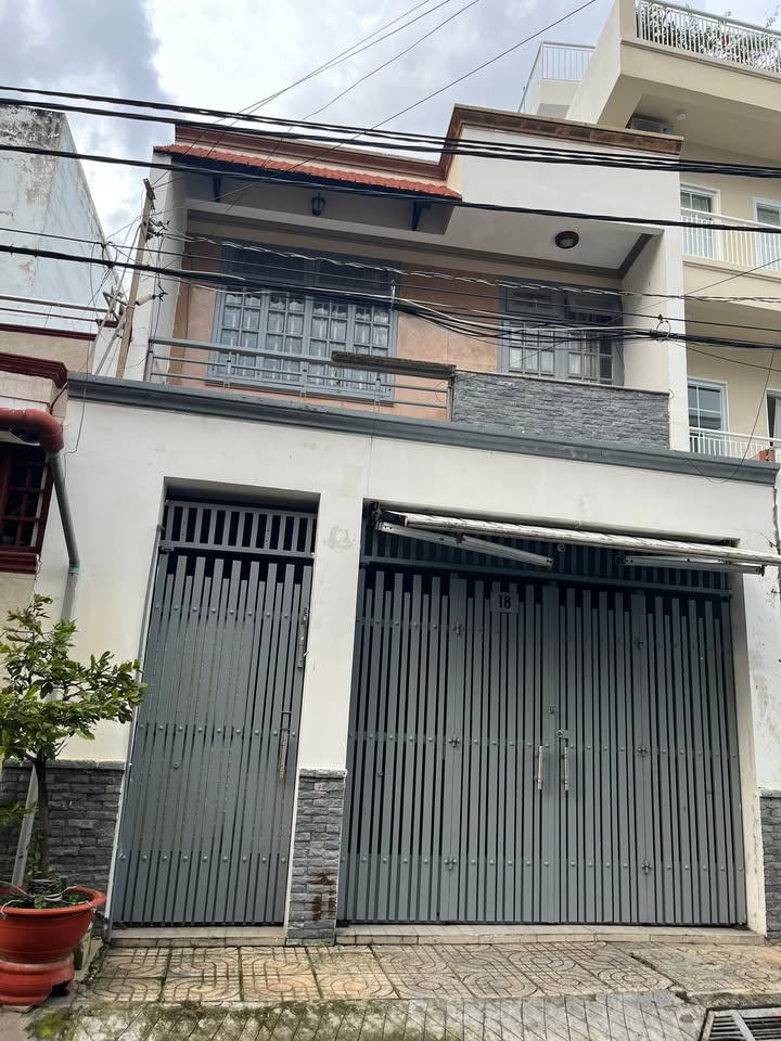 Nhà nguyên căn cho thuê mặt tiền Tân Kiểng, Quận 7 - Giá chỉ 13 triệu/tháng!