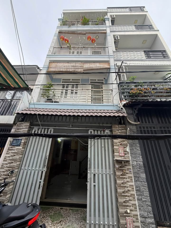 Nhà bán quận 8, đường Bùi Minh Trực 36m² giá 5.5 tỷ - Thiết kế đẹp, thương lượng ngay!