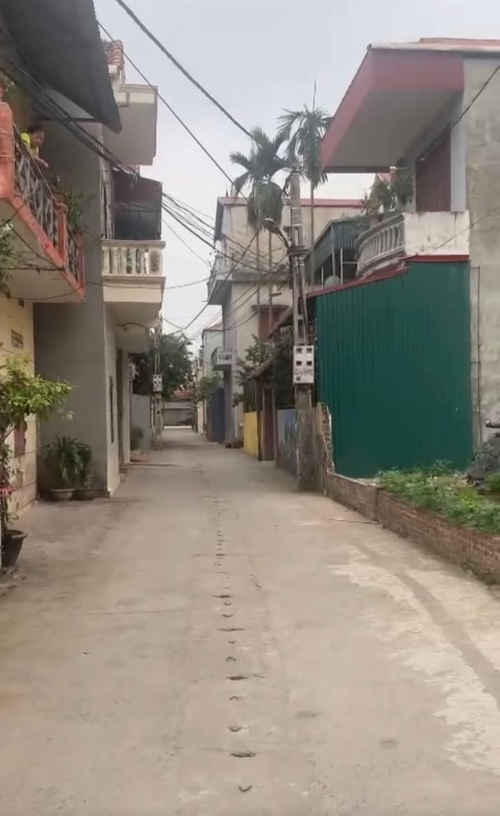 Đất nền bán gấp tại Võng Xuyên, Phúc Thọ 56m² - Đường thông thoáng, ô tô vào tận nơi!