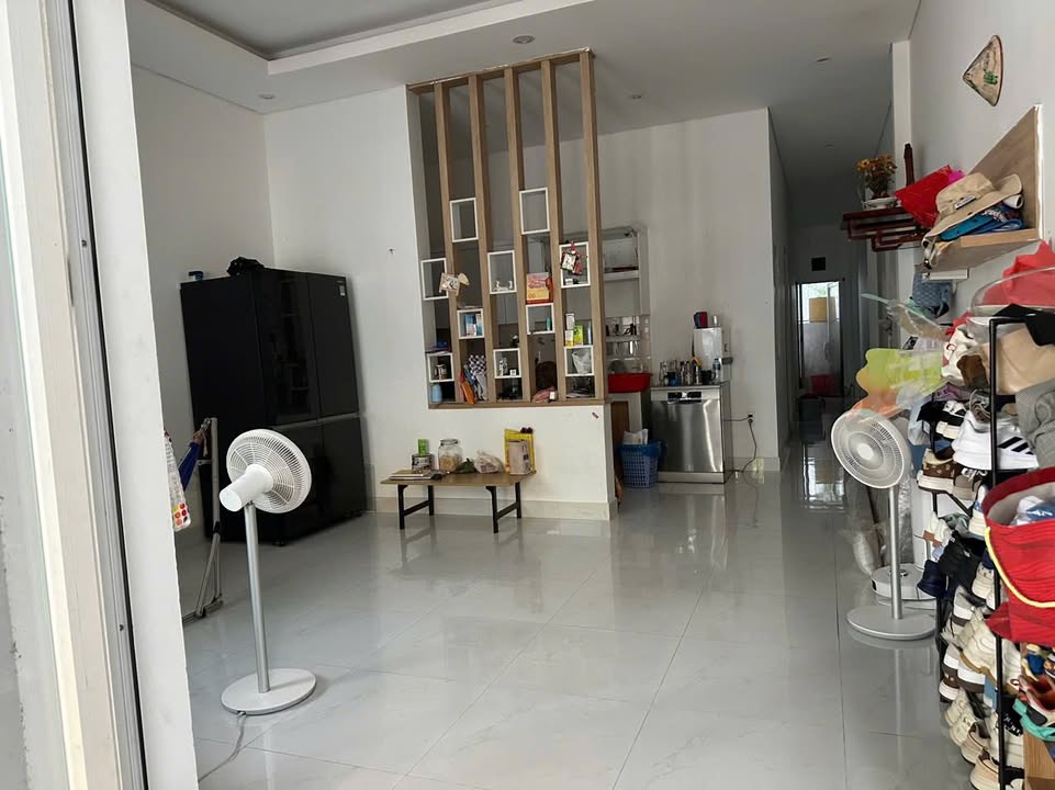 Nhà cho thuê mặt tiền Nguyễn Hiến Lê, Cẩm Lệ 100m² - Giá chỉ 10 triệu/tháng!