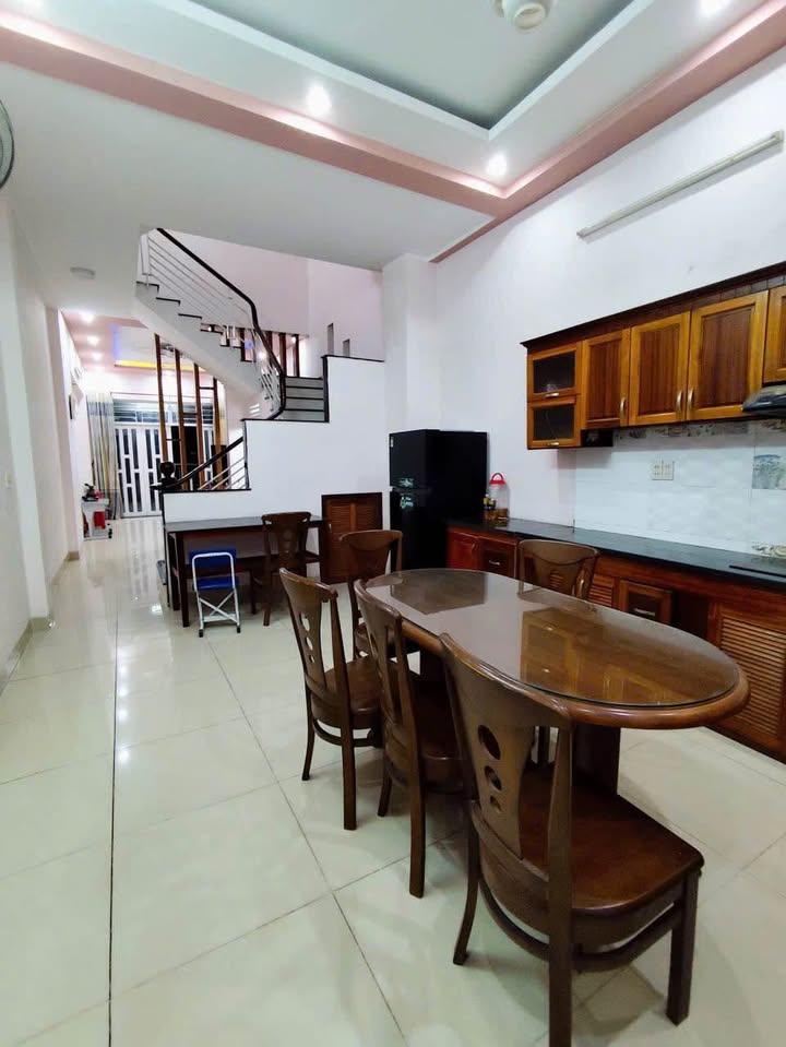 Nhà cho thuê 1 trệt 2 lầu Phường Tam Hiệp 100m² giá 10 triệu - Dọn vào ở ngay!