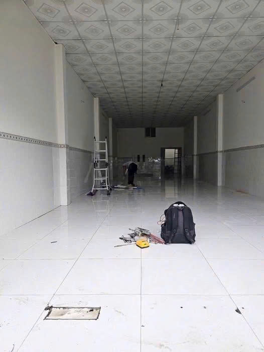 Cho thuê mặt bằng trục chính D1 - KDC Việt Sing 100m² giá 10 triệu - Kinh doanh sầm uất!