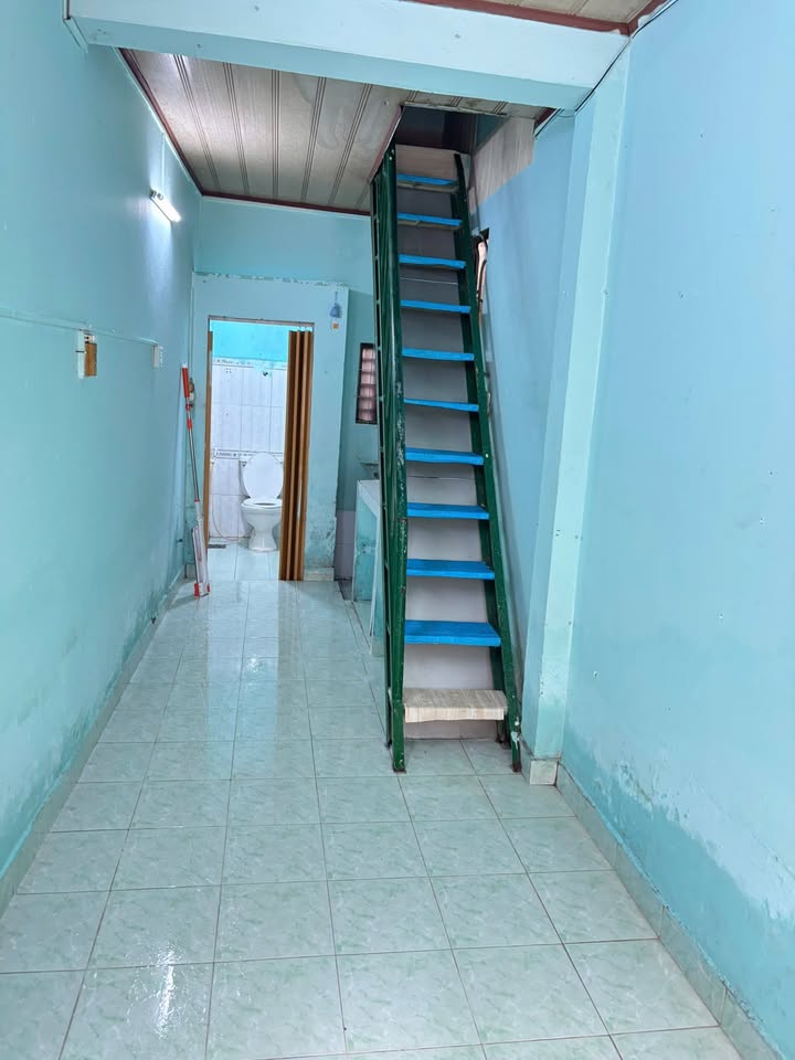 Nhà nguyên căn cho thuê phường 3 quận 8 diện tích 16m² giá chỉ 3 triệu - Gác đúc tiện nghi!