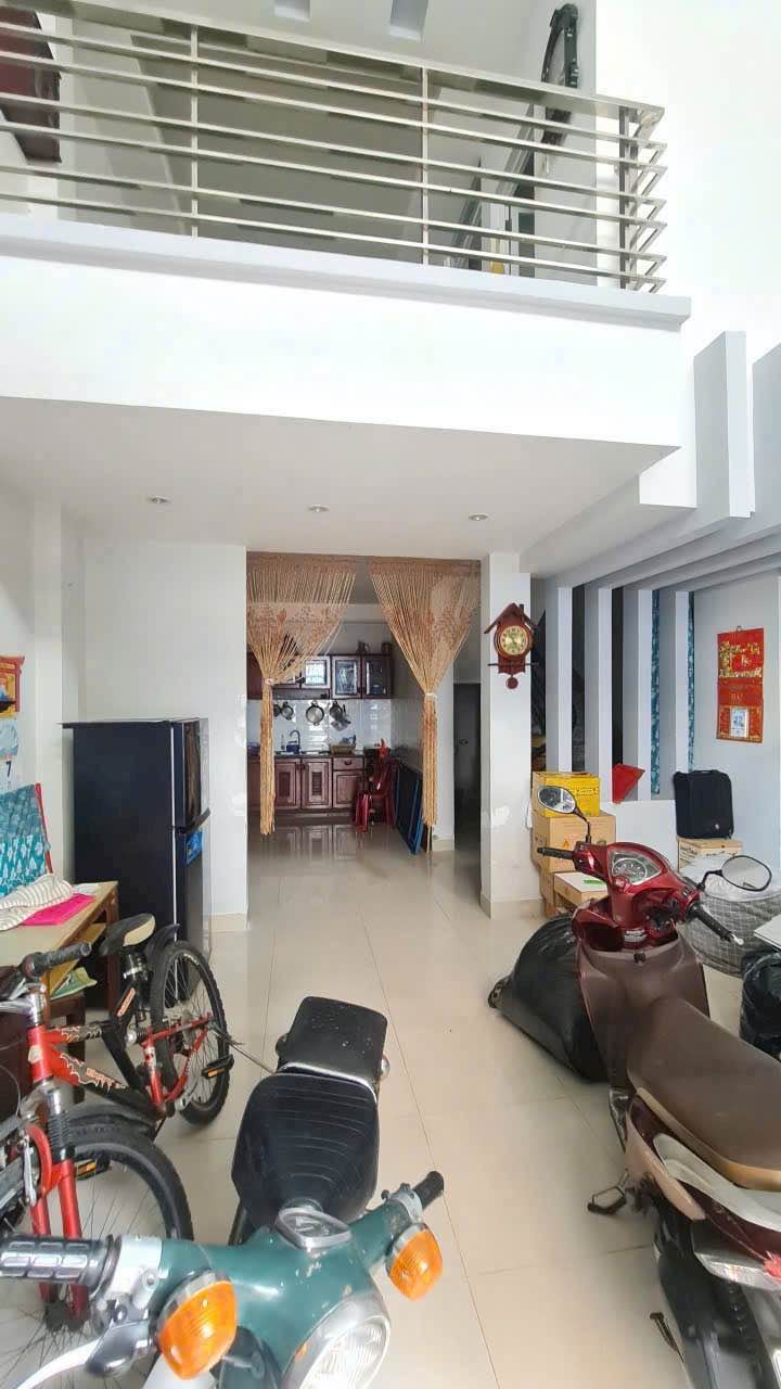 Nhà mặt tiền đường Trương Định Nha Trang 45.5m² giá 9.5 tỷ - Kinh doanh sầm uất!