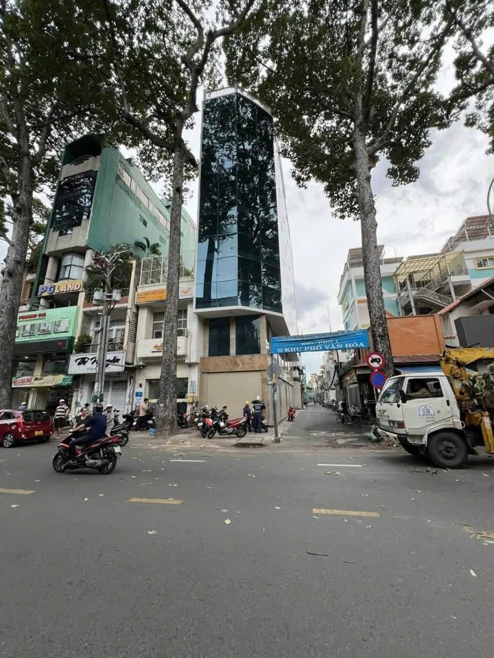 Nhà mặt tiền cho thuê đường Cao Thắng, quận 3 - Diện tích 1250m², giá thương lượng hấp dẫn!