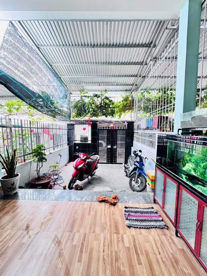Nhà phố Vĩnh Hòa Nha Trang 120m² giá 3.45 tỷ - Thiết kế hợp lý cho gia đình trẻ!