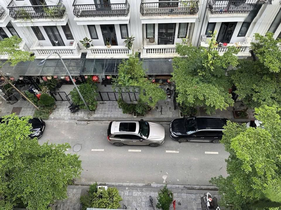 Biệt thự cho thuê Vinadic Phú Diễn 100m² giá 10 triệu - Nhận nhà ngay!