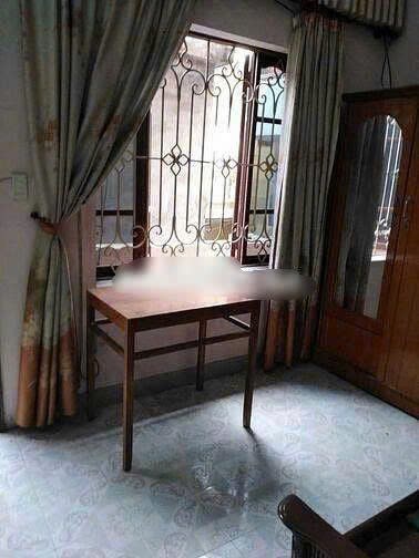 Nhà riêng cho thuê tại Ngõ 326 Đường Láng, 40m², giá 11 triệu - Thích hợp cho hộ gia đình!