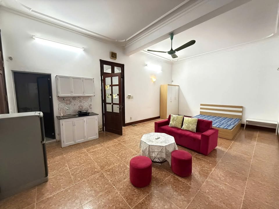 Cho thuê phòng tại ngõ 283 Đội Cấn, Ba Đình 45m² - Không gian thoáng mát, tiện nghi đầy đủ!