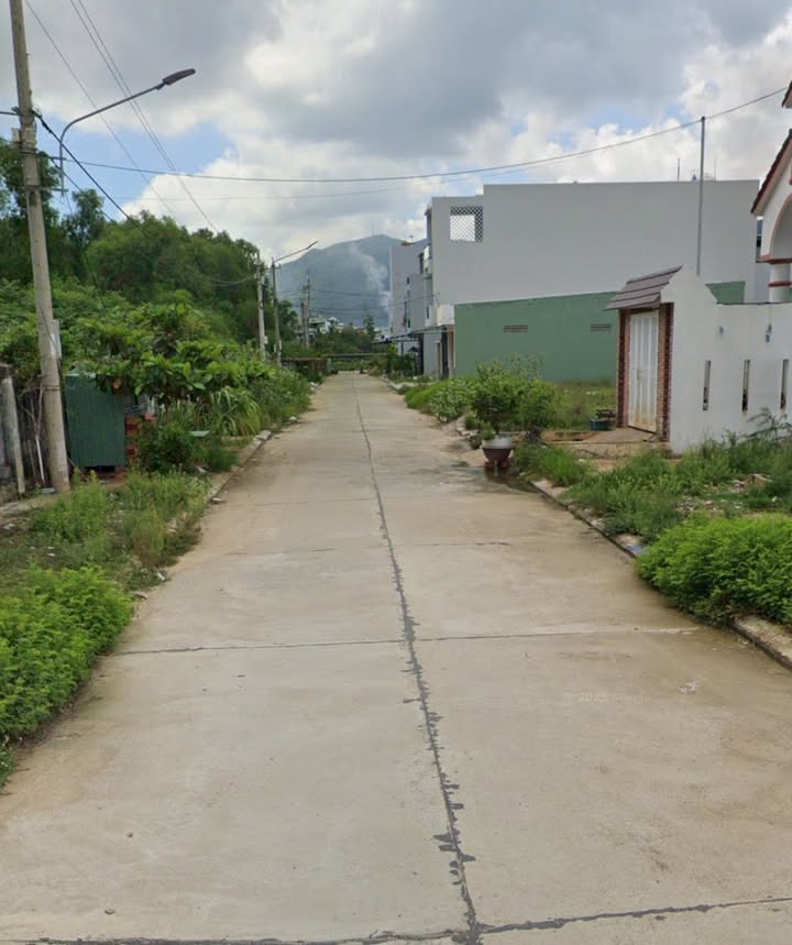 Đất nền Nhơn Phú, Quy Nhơn 130m² giá chỉ 2.21 tỷ - Tình hình bán gấp!