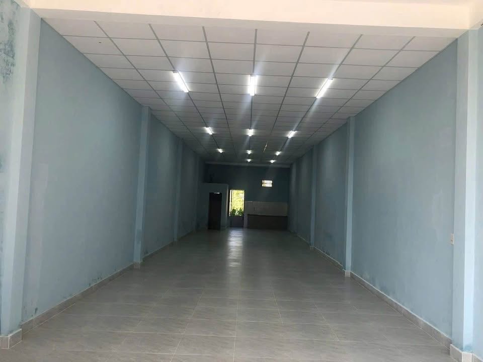 Nhà mặt tiền cho thuê đường Cách Mạng Tháng 8, Cẩm Lệ 125m² - Giá chỉ 10 triệu/tháng!