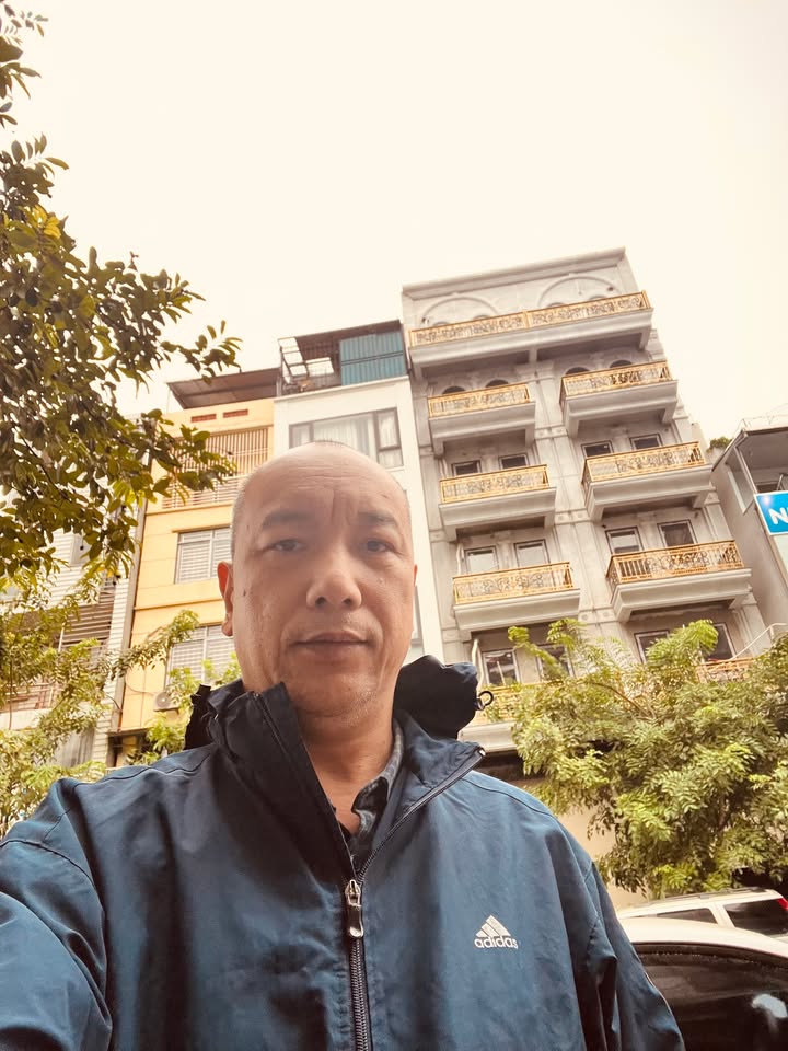 FrontHouse 150m² mặt đường Lạc Long Quân, Tây Hồ - GPXD 7 tầng, giá 135 tỷ