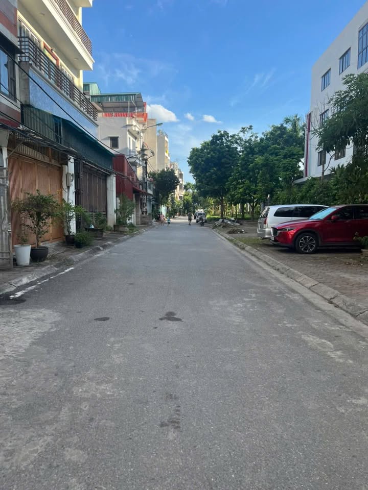 Đất Thạch Bàn 38m² giá 5.75 tỷ - View công viên tuyệt đẹp!