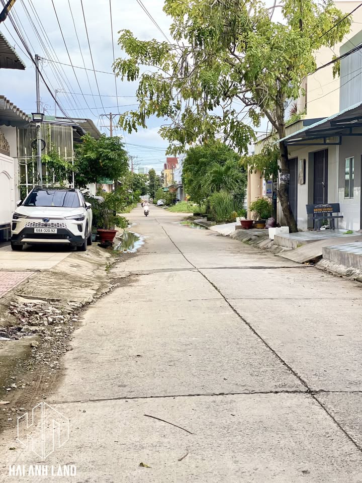 Nhà cho thuê Hồ Văn Huê Rạch Giá 190m² giá 3.5 triệu - Sân vườn rộng rãi, ô tô vào tận nơi!