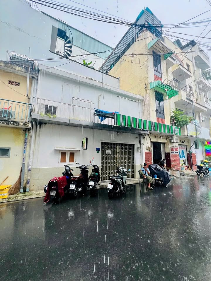 Nhà riêng hẻm xe hơi Cộng Hoà, P13, Tân Bình 20m² giá 3.25 tỷ - Gần Trần Văn Hoàng!